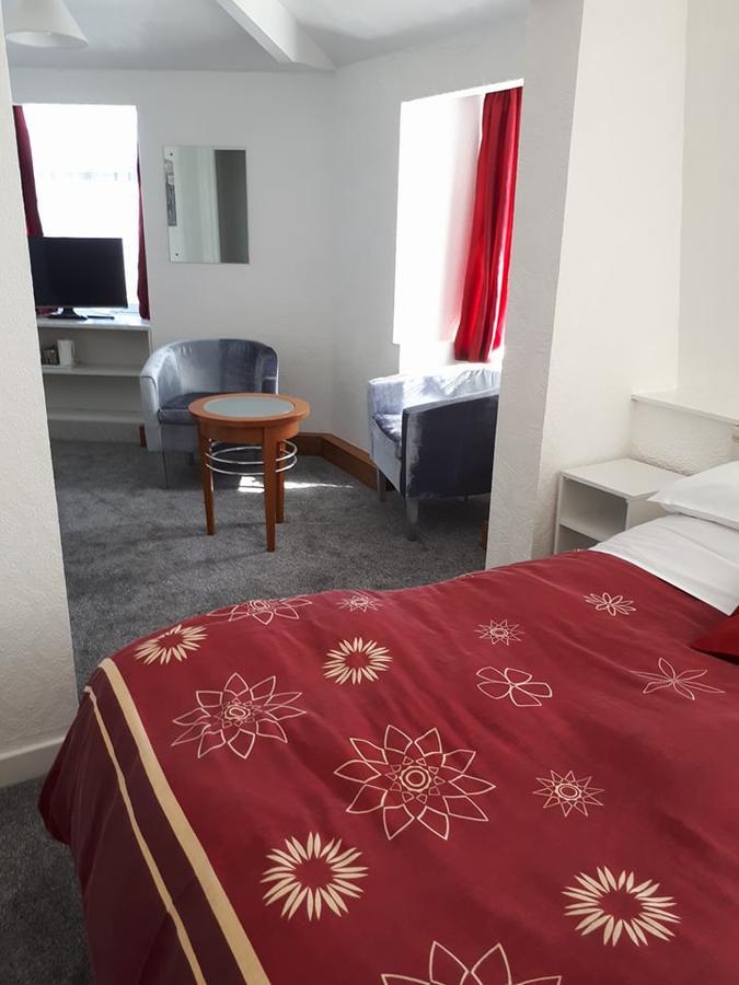 بلاكبول Delton Hotel المظهر الخارجي الصورة